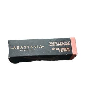 Anastasia Beverly Hills Matte & Satin Velvet Lipstick